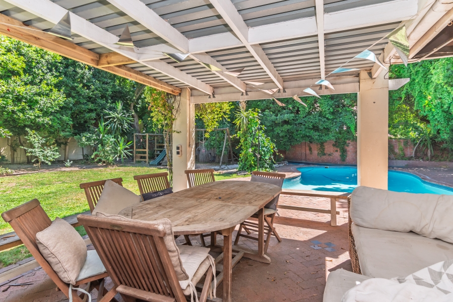 4 Bedroom Property for Sale in Rondebosch Western Cape